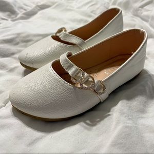 Toddler Girls size 9 Mary Jane flat shoes with gold straps